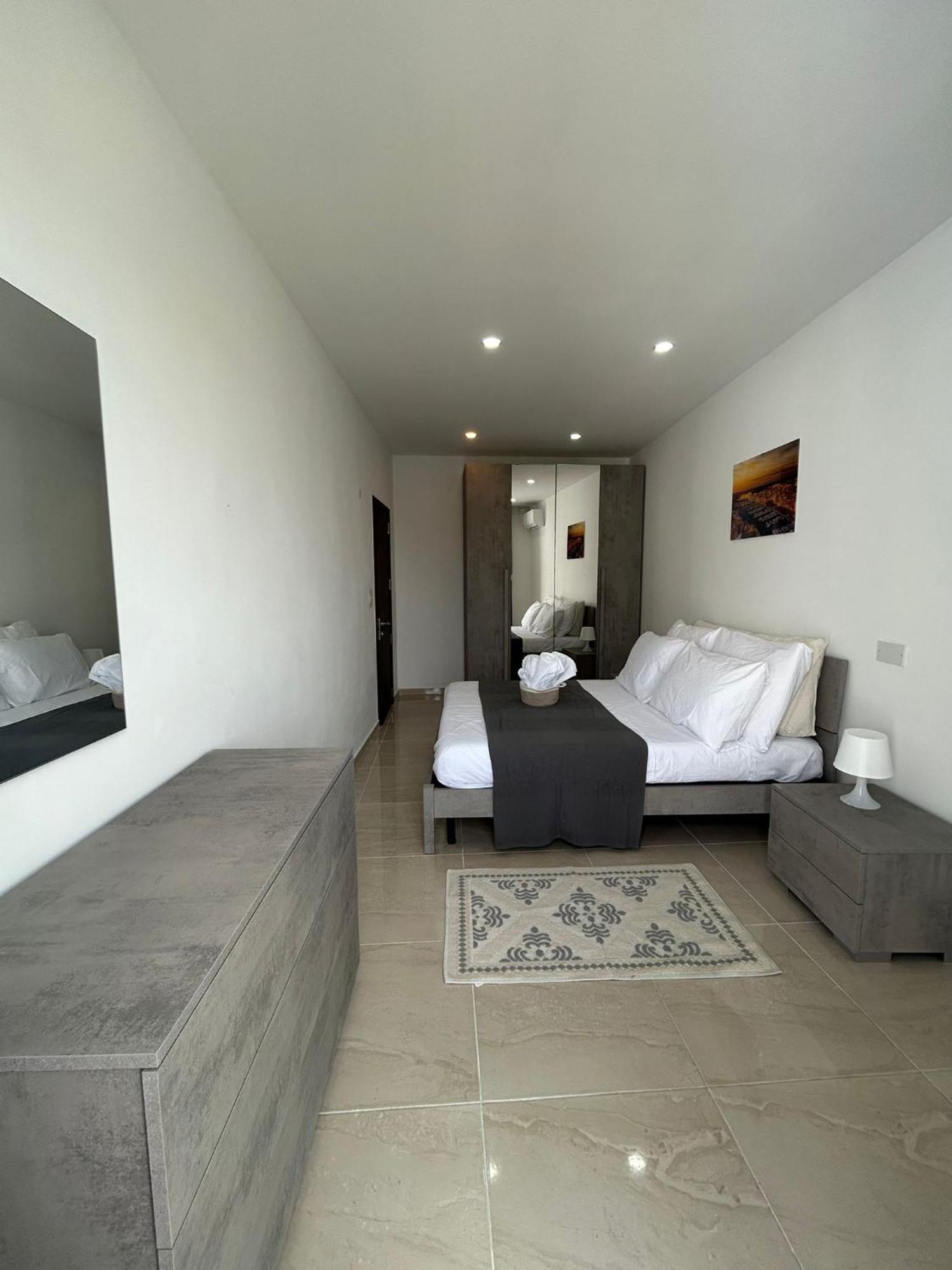 Seaview Setters Studio Apartment Marsaskala Exterior photo